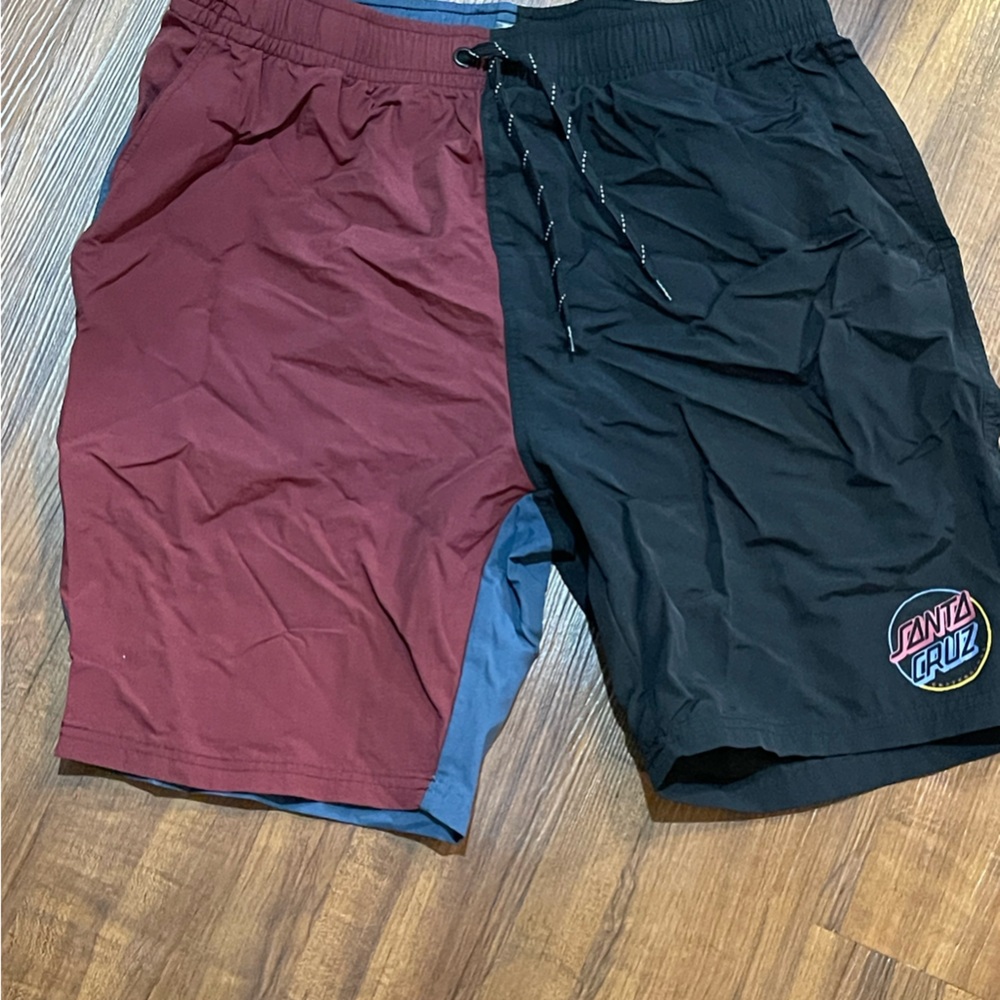 Santa Cruz Nylon Shorts (black/blue/red)
